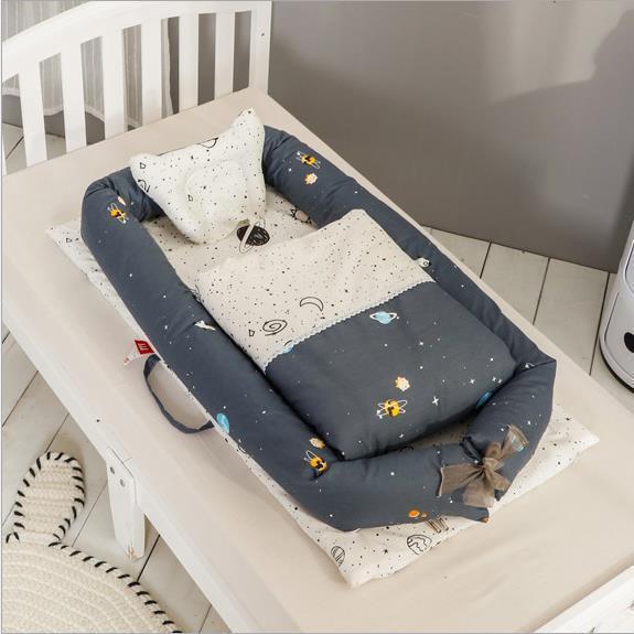 Anti-pressure Newborn Foldable Portable Crib